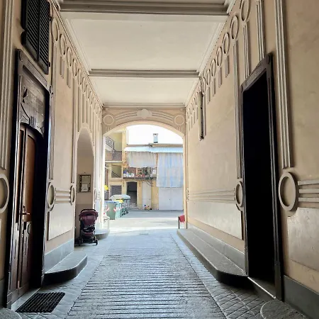 Casa Genova 1/2/3 شقة *