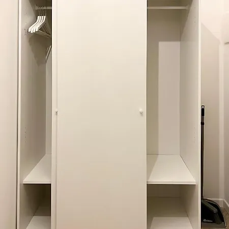 Casa Genova 1/2/3 アパート *