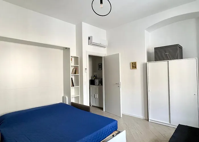 Casa Genova 1/2/3 * Turín